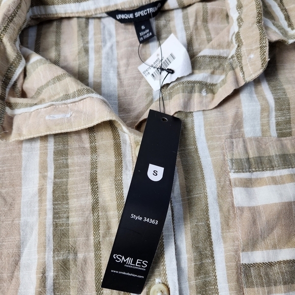 NWT  Women's Button Down Shirt from Unique Spectrum - Picture 2 of 8